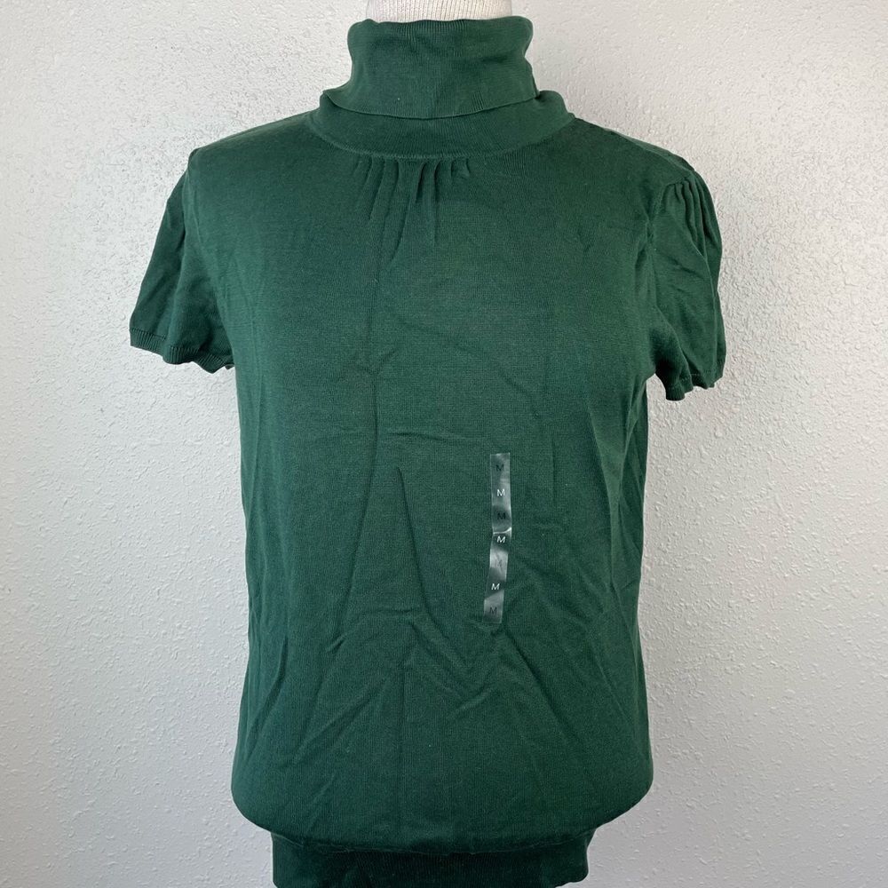 NWT Liz Claiborne Womens Green Turtleneck Short Sleeve Silk Blend Top Size M